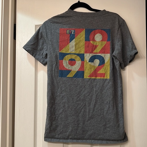 Dutch Bros gray T-shirt - Picture 2 of 2